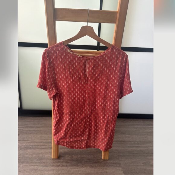 Basic Apparel Blouse Small - Picture 2 of 5